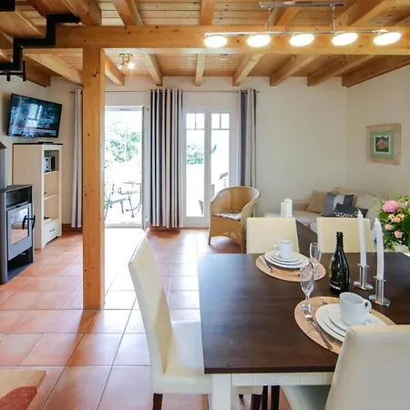Seepferdchen, 03b, Haus Zingst 3b بيت للعطل